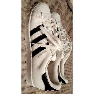 Adidas - Superstar